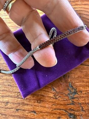 John Hardy SS Classic Silver Mini Chain Pull adjustable with Garnets